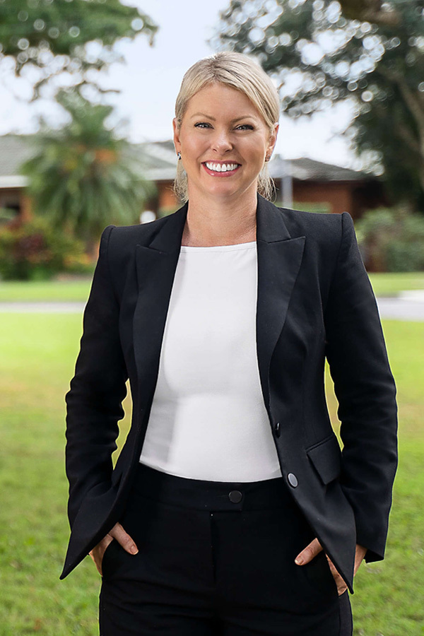 Alexandra Porter - Real Estate Agent Aspley